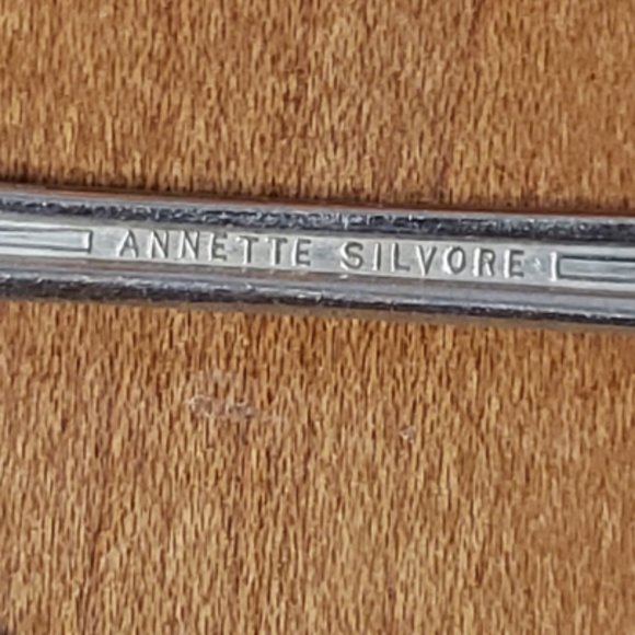 Vintage Pickle Forks Silver plate 3 Various Cocktail Seafood Long Forks - Picture 4 of 6